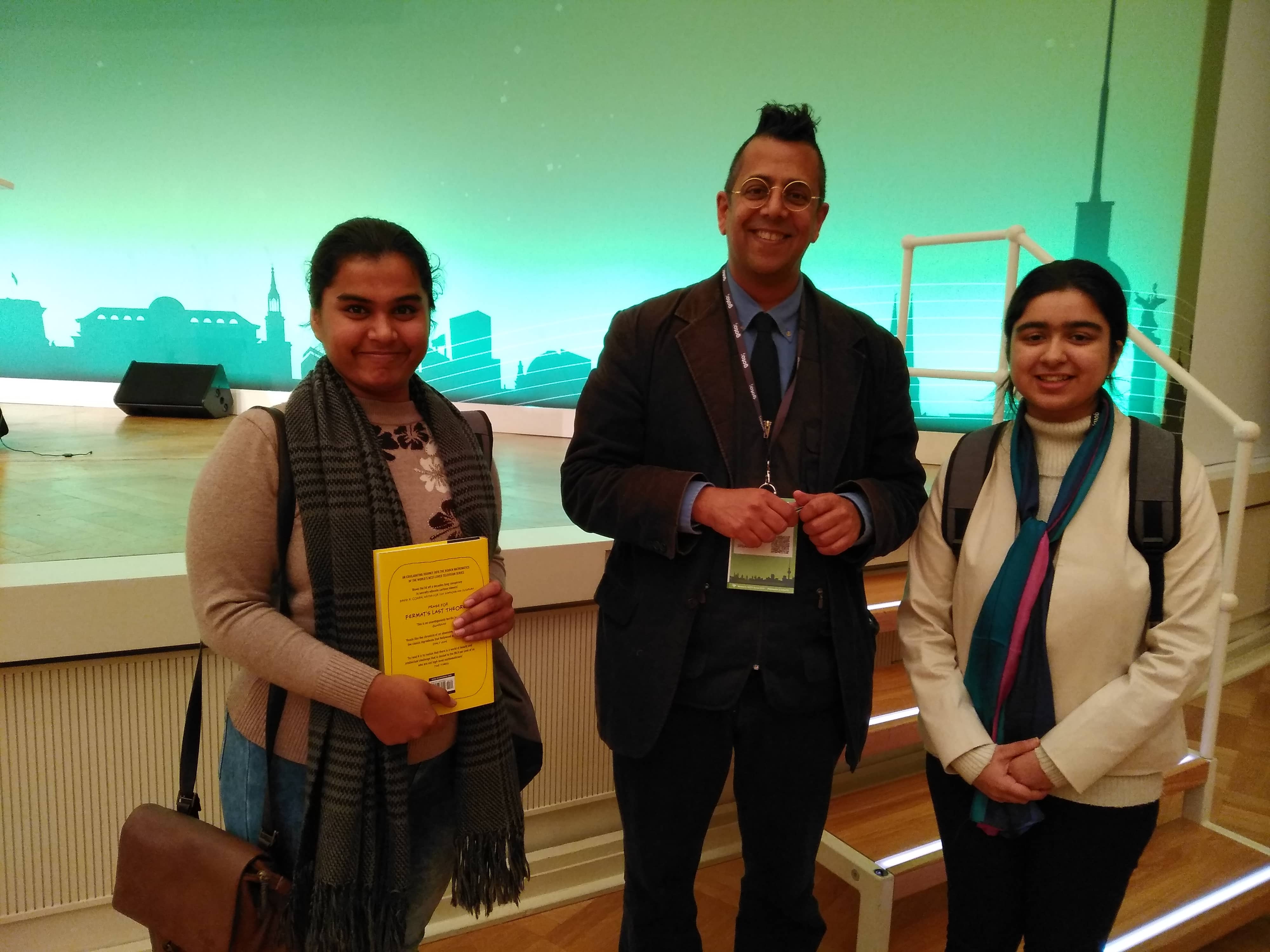 Rupal and Avneet with Simon Singh, a keynote speaker at GOTO Berlin