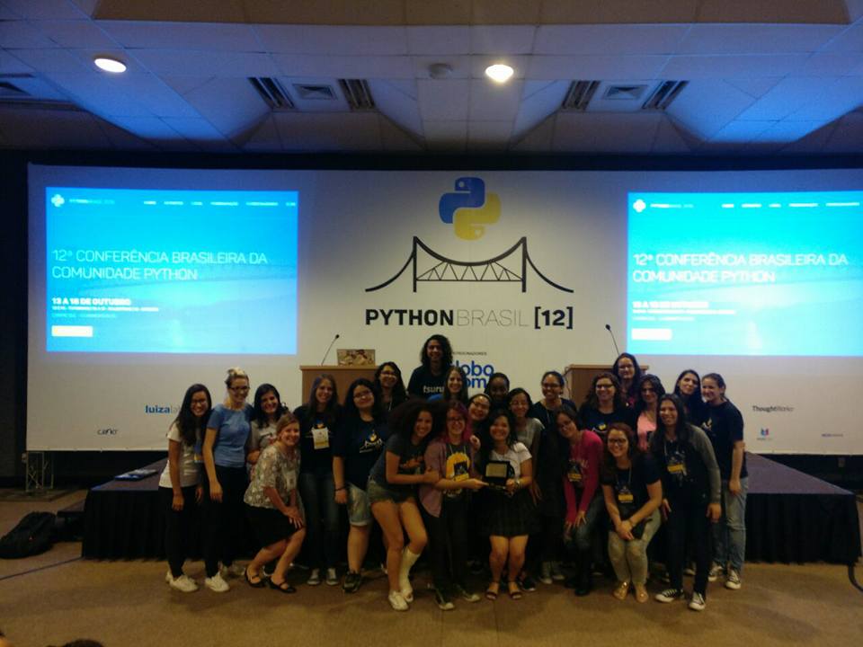 Paula Grangeiro and PyLadies organizers from everywhere in Brazil