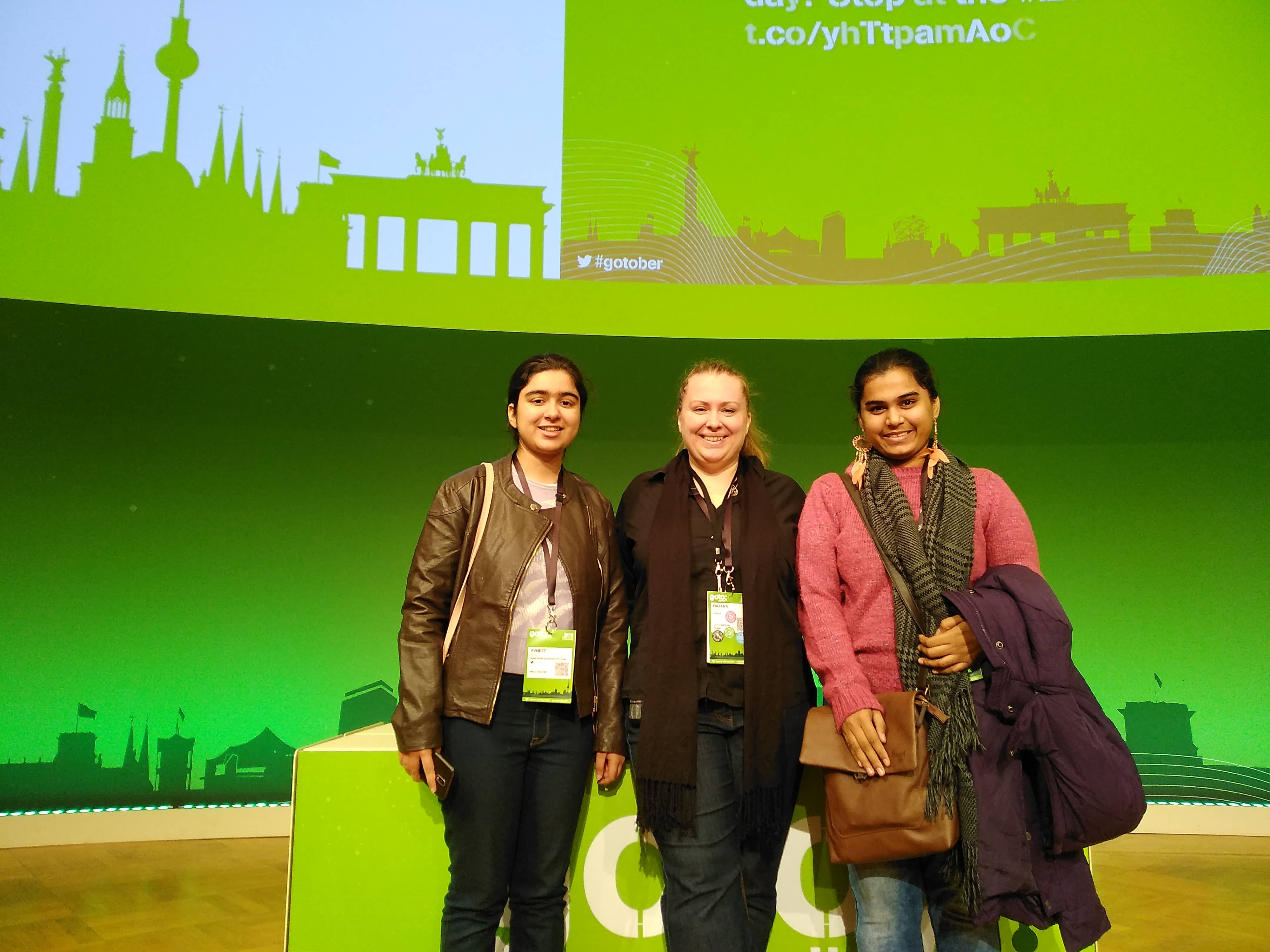 Avneet and Rupal from team Sectumsempra posing with Dajana, GOTO organiser